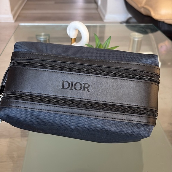 DIOR MEN’S BLUE BLACK TROUSSE POUCH TOILETRY CASE ORGANIZER BAG NEW - Picture 1 of 8